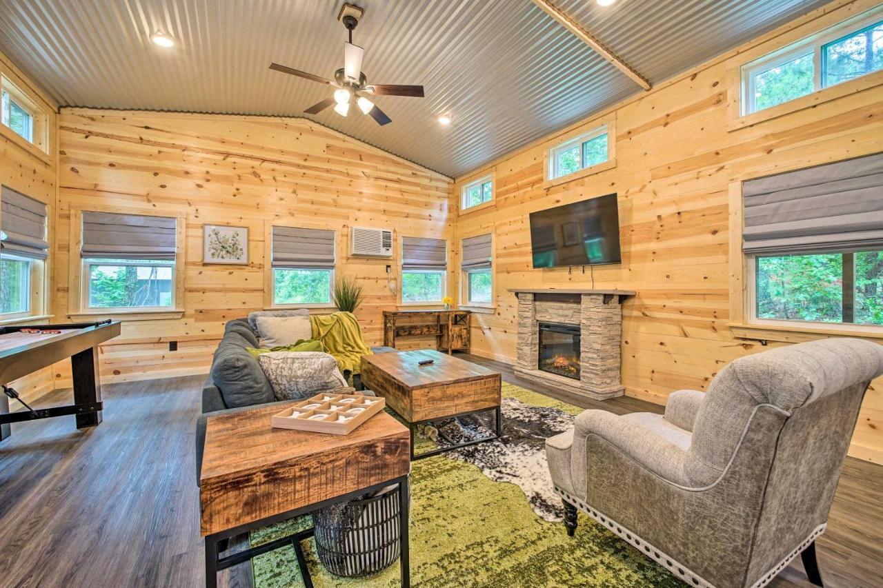 Stylish Cabin By Beavers Bend Hot Tub And Fire Pit Broken Bow Exterior foto