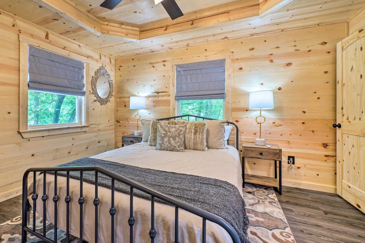 Stylish Cabin By Beavers Bend Hot Tub And Fire Pit Broken Bow Exterior foto