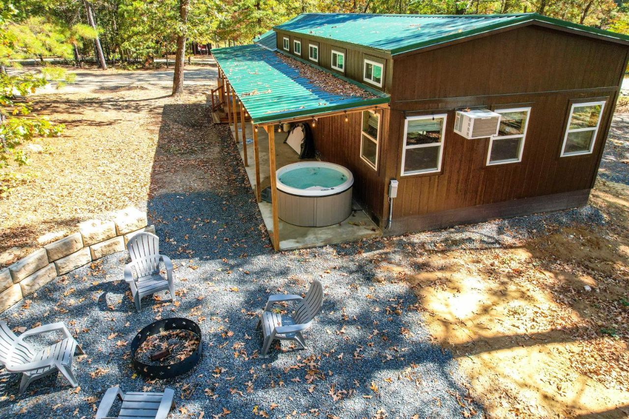 Stylish Cabin By Beavers Bend Hot Tub And Fire Pit Broken Bow Exterior foto