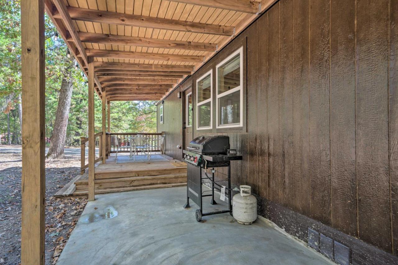 Stylish Cabin By Beavers Bend Hot Tub And Fire Pit Broken Bow Exterior foto
